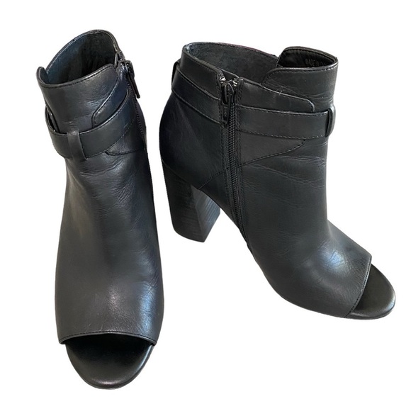 GIANNI BINI - STYLE: VIKTORY - SIZE 7 - PEEP TOE BOOTIES SHOOTIES - BLACK S5 - Picture 4 of 11